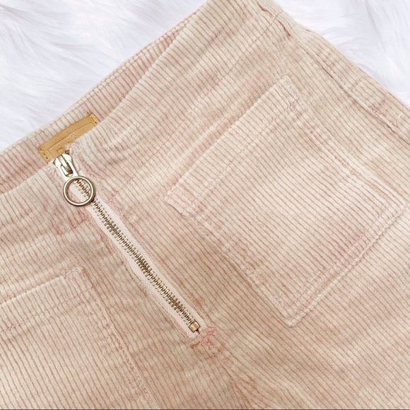 1 S LEFT POL Powder Pink Zip Front Corduroy Shorts - Picture 11 of 15